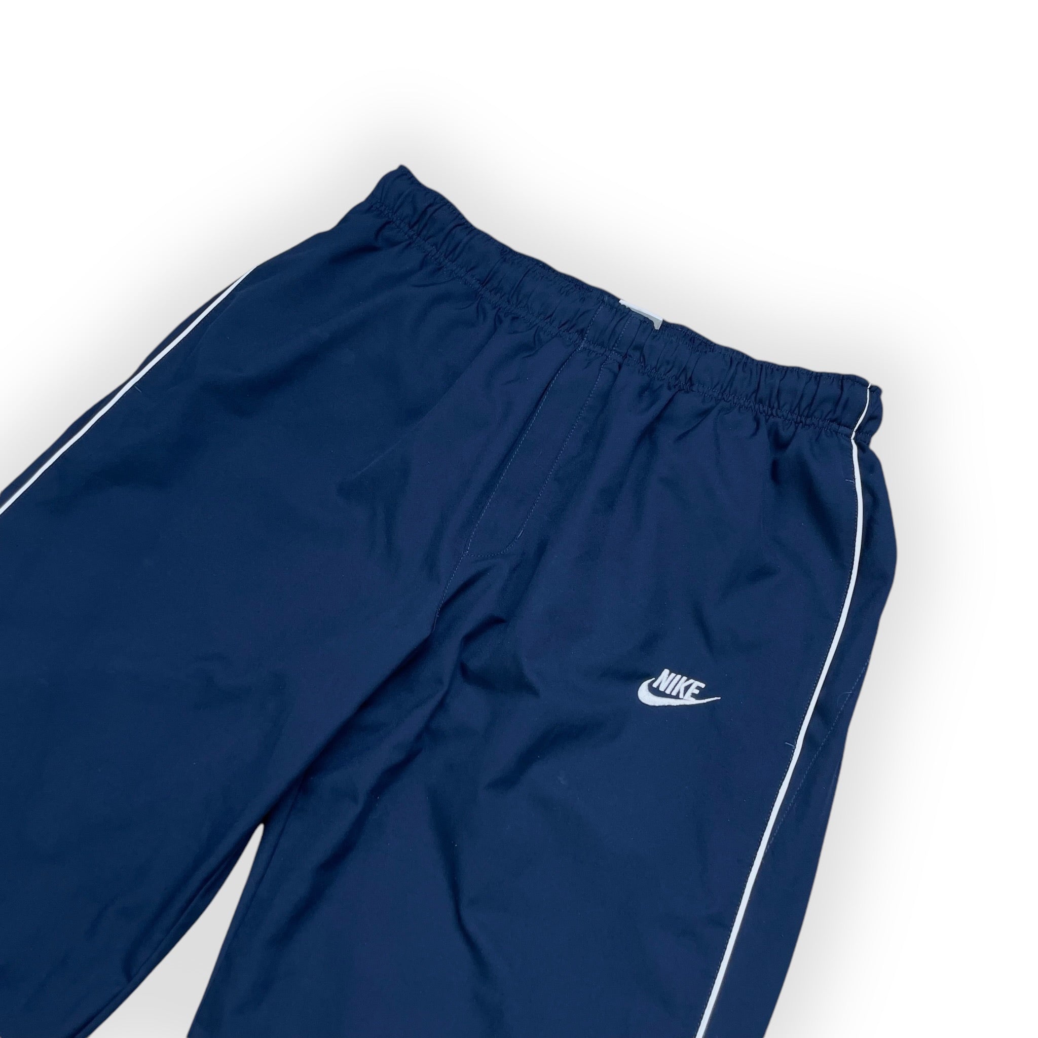 NIKE TRACKPANTS (L)