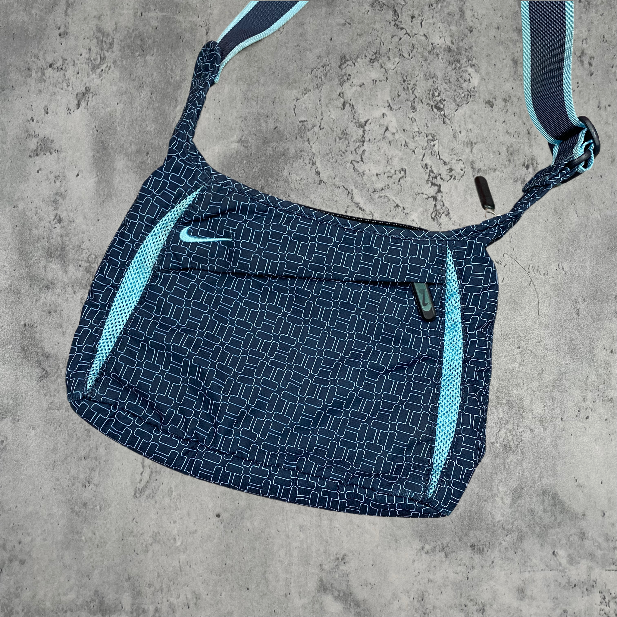 NIKE BAG