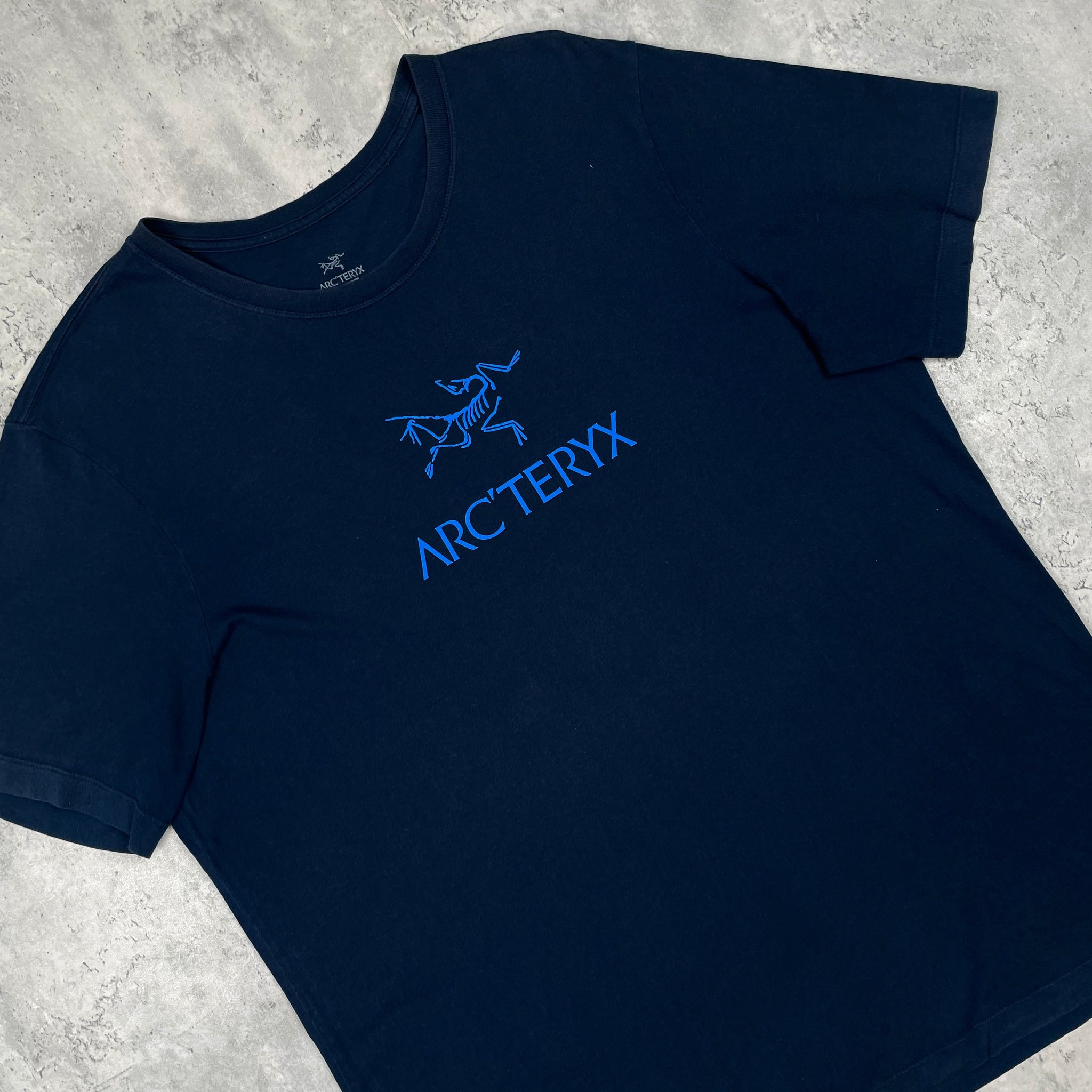 ARCTERYX SHIRT (XL)