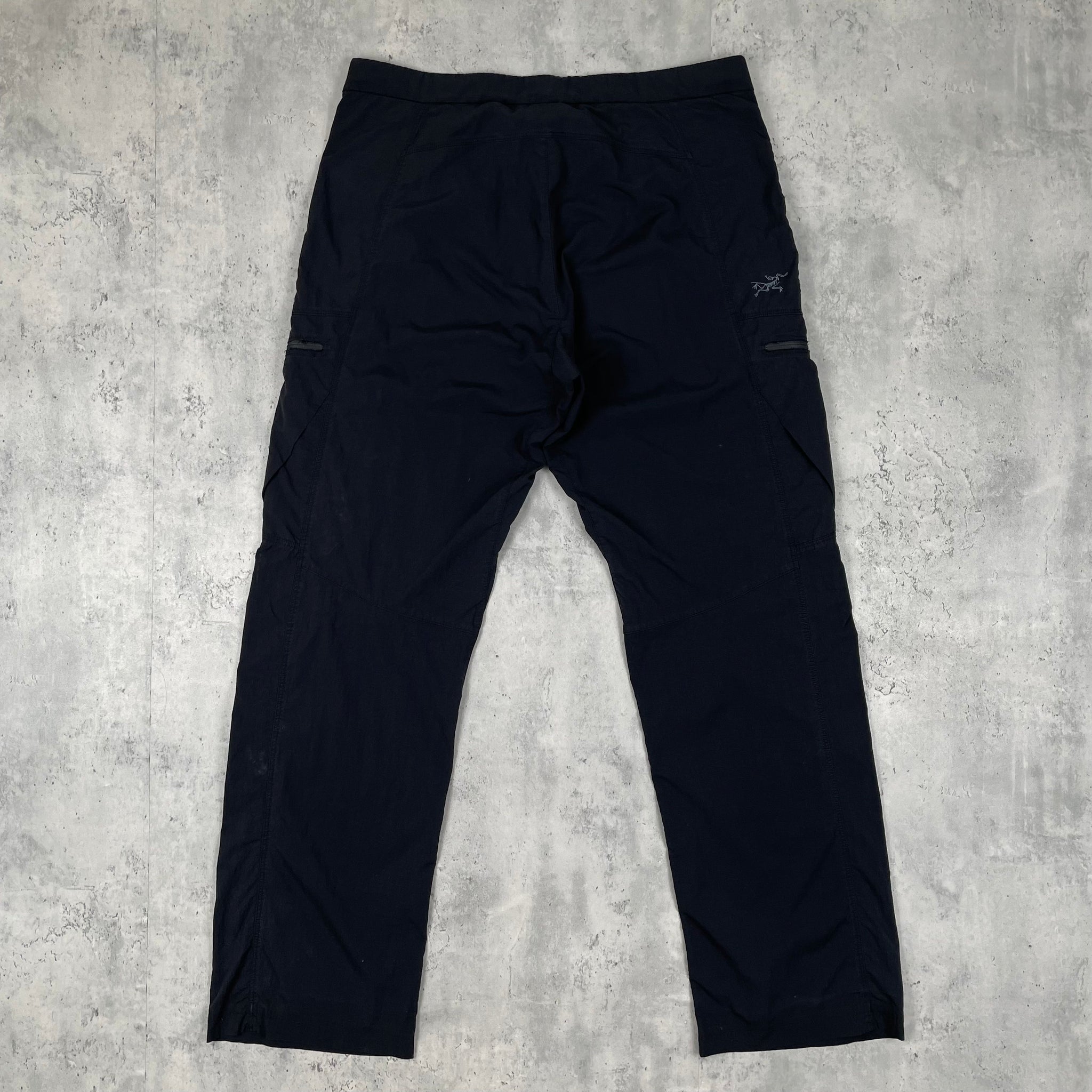 ARCTERYX TRACKPANTS (L)