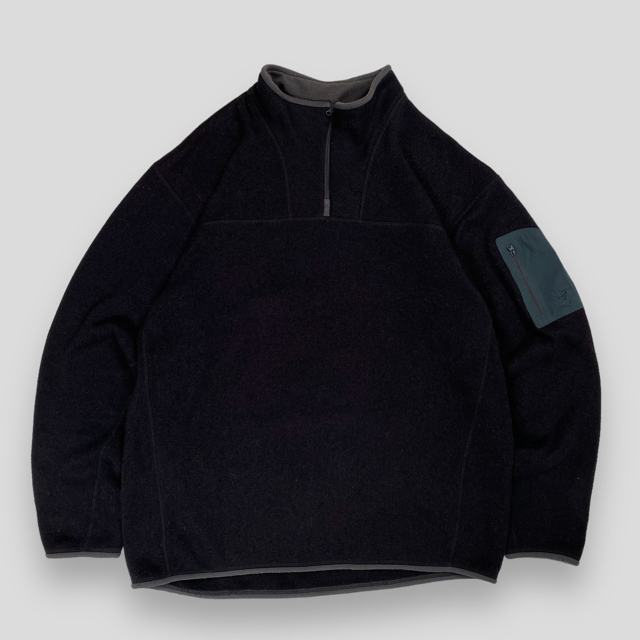 ARCTERYX SWEATER (L)