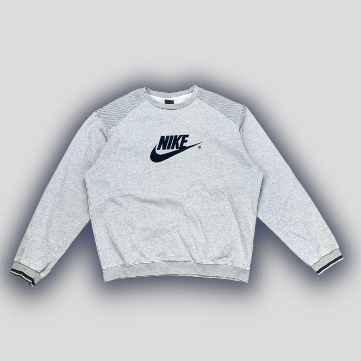 NIKE SWEATER (L)