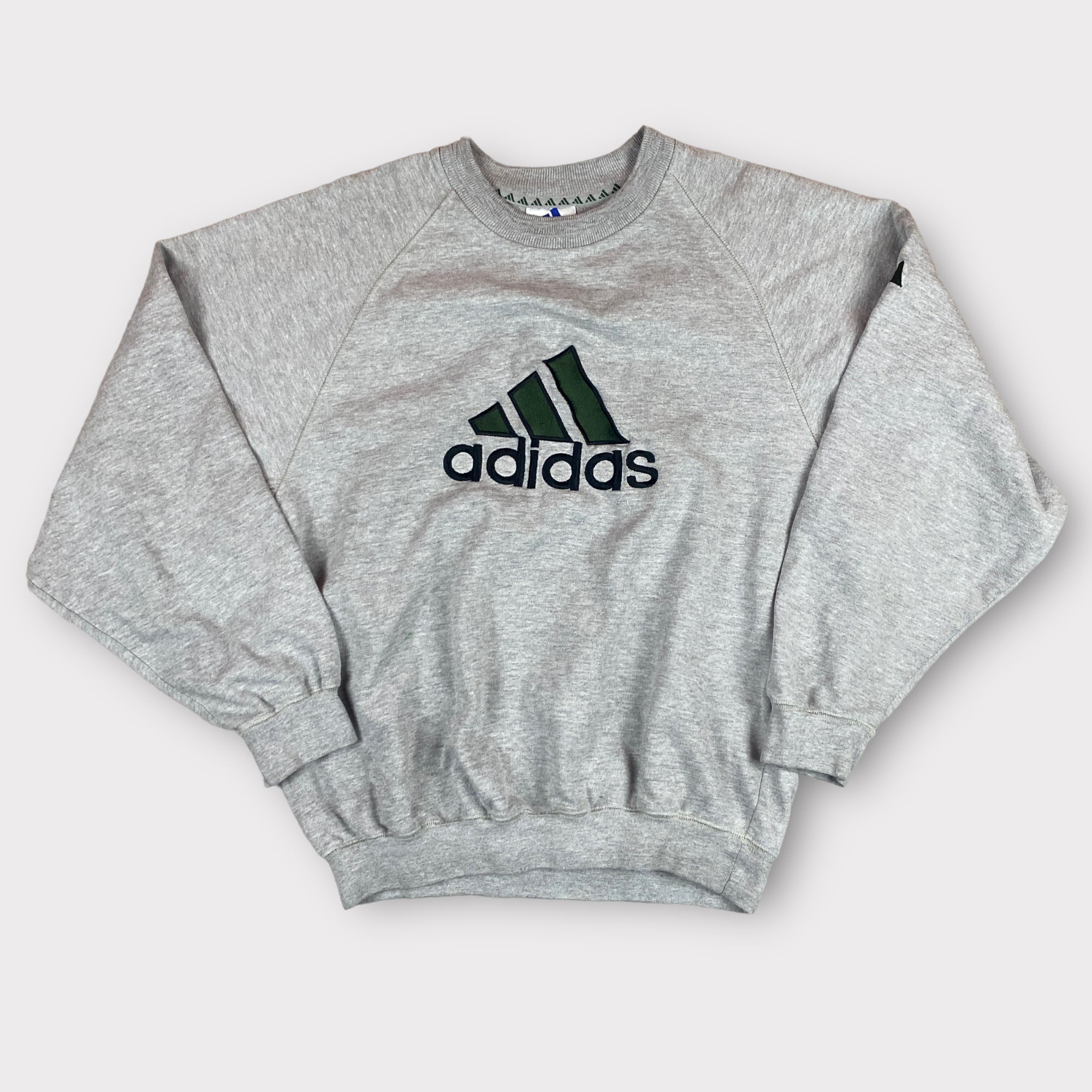 ADIDAS SWEATER (M)