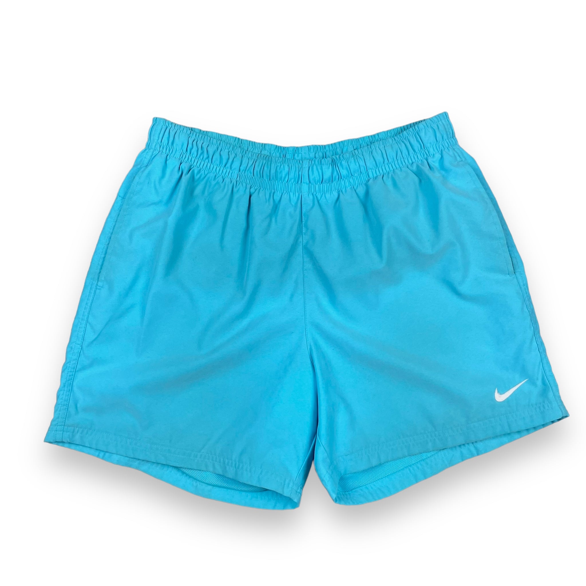 NIKE SHORTS (L)