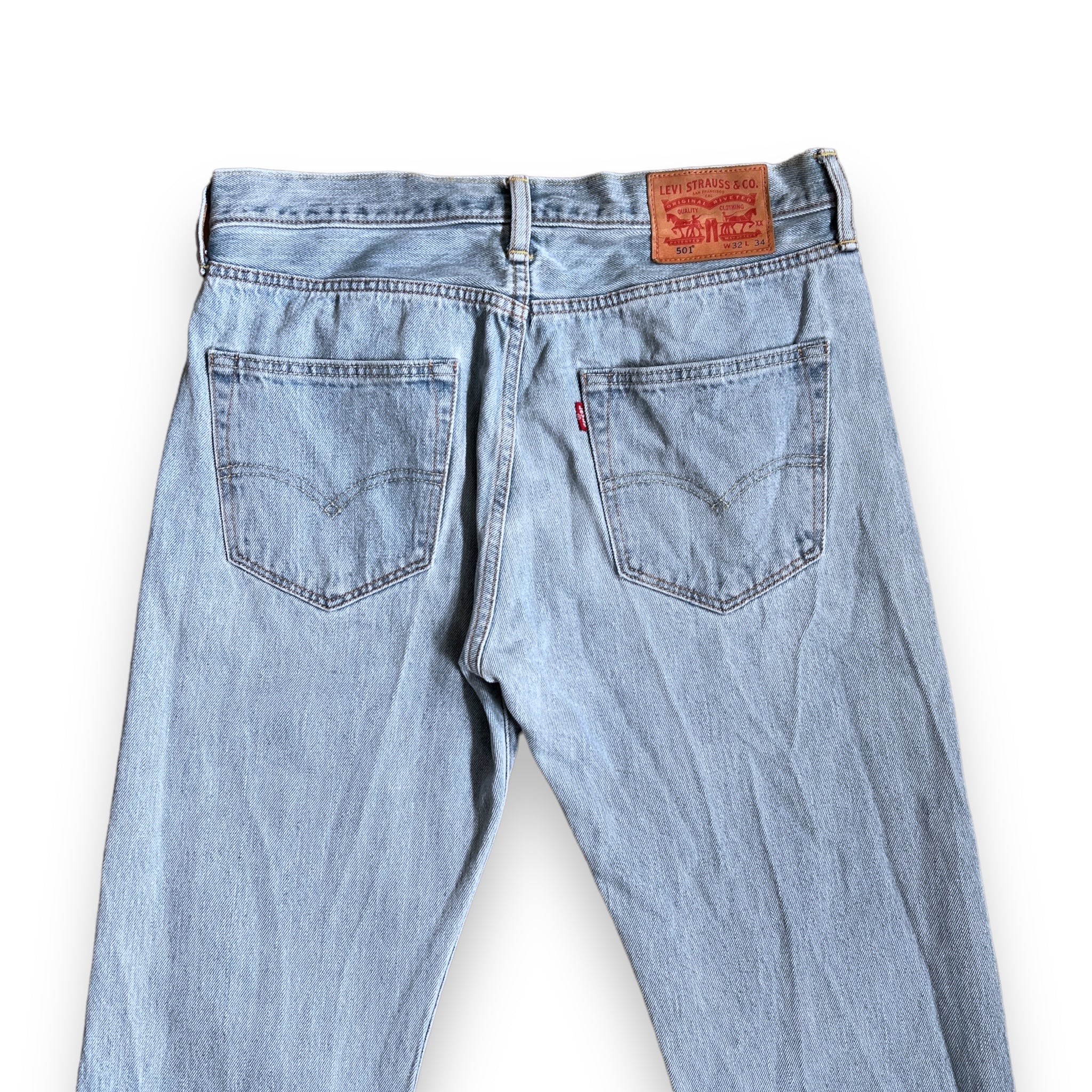 LEVIS JEANS (L)