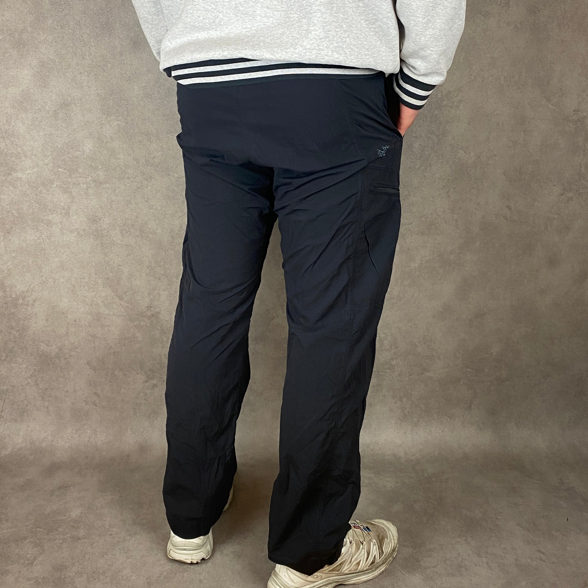 ARCTERYX TRACKPANTS (L)