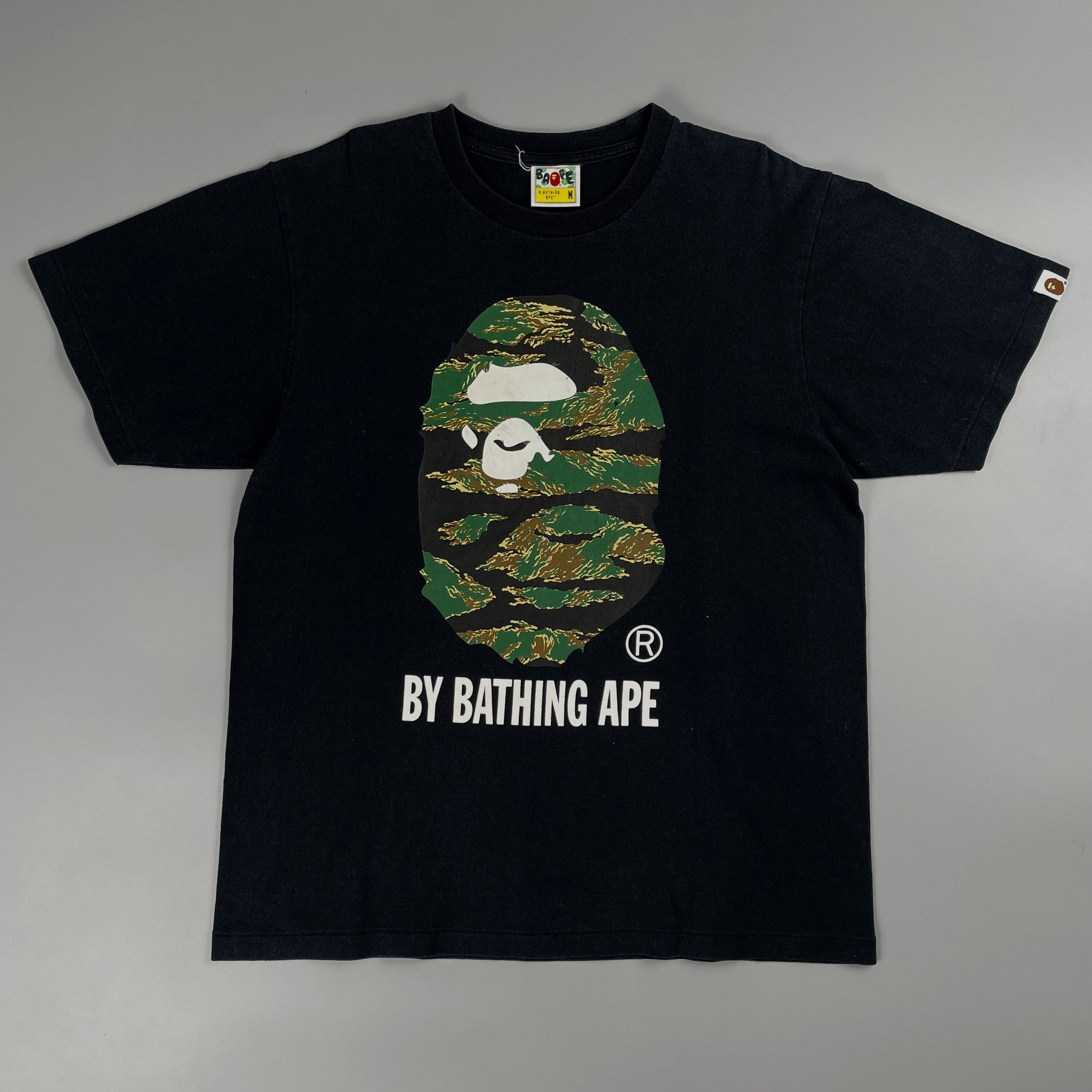 BAPE T-SHIRT (M)